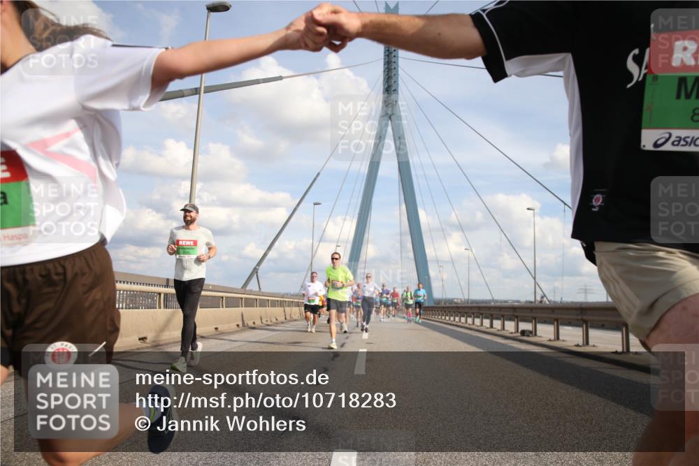 03.10.2026 - Köhlbrandbrückenlauf Jannik Wohlers http://msf.ph/oto/10718283 03.10.2026 15:26:36 Position 1 8 meine-sportfotos.de