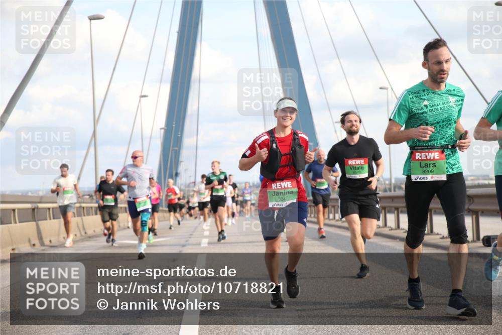 03.10.2026 - Köhlbrandbrückenlauf Jannik Wohlers http://msf.ph/oto/10718821 03.10.2026 15:23:10 Position 1 8247, 8573, 56, 56, 56, 56, 56, 56, 56, 556, 56, 5, 8209, 456, 56 meine-sportfotos.de