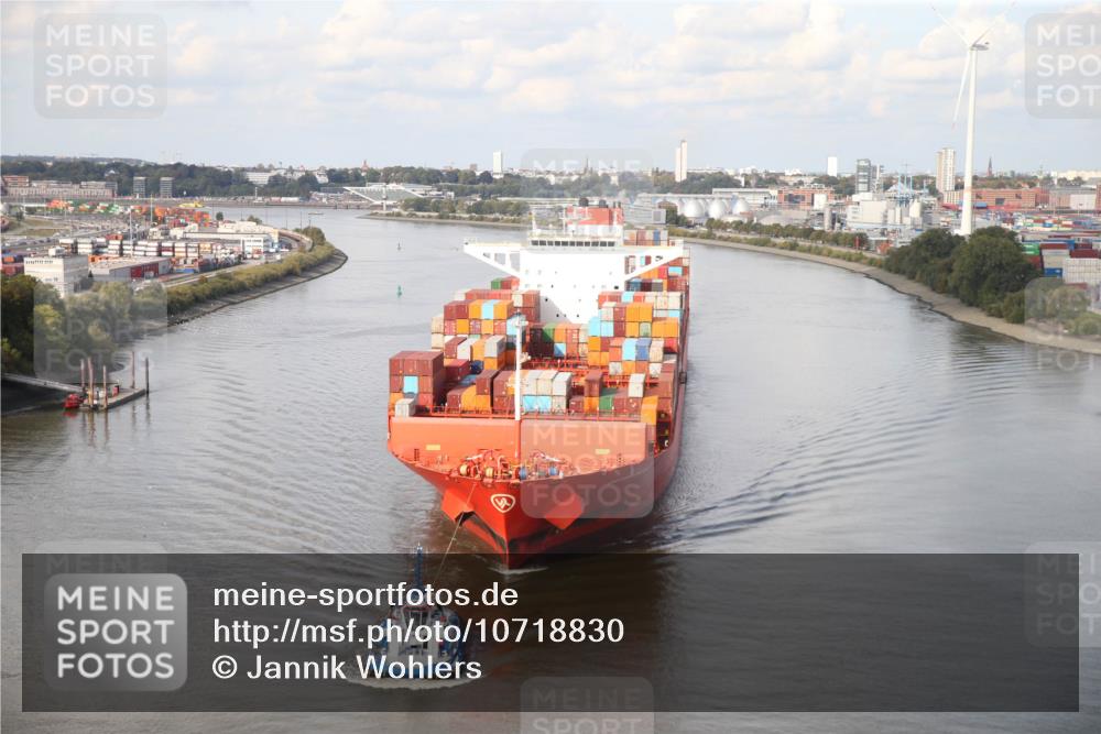 03.10.2026 - Köhlbrandbrückenlauf Jannik Wohlers http://msf.ph/oto/10718830 03.10.2026 15:03:54 Position 1  meine-sportfotos.de