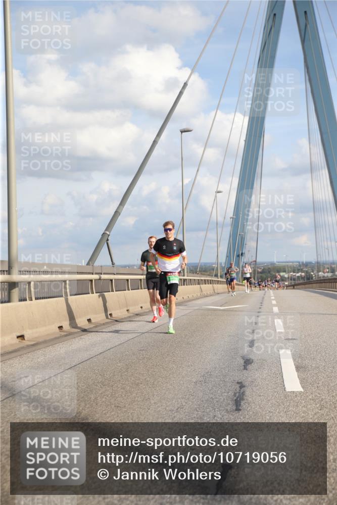 03.10.2026 - Köhlbrandbrückenlauf Jannik Wohlers http://msf.ph/oto/10719056 03.10.2026 15:18:52 Position 1  meine-sportfotos.de