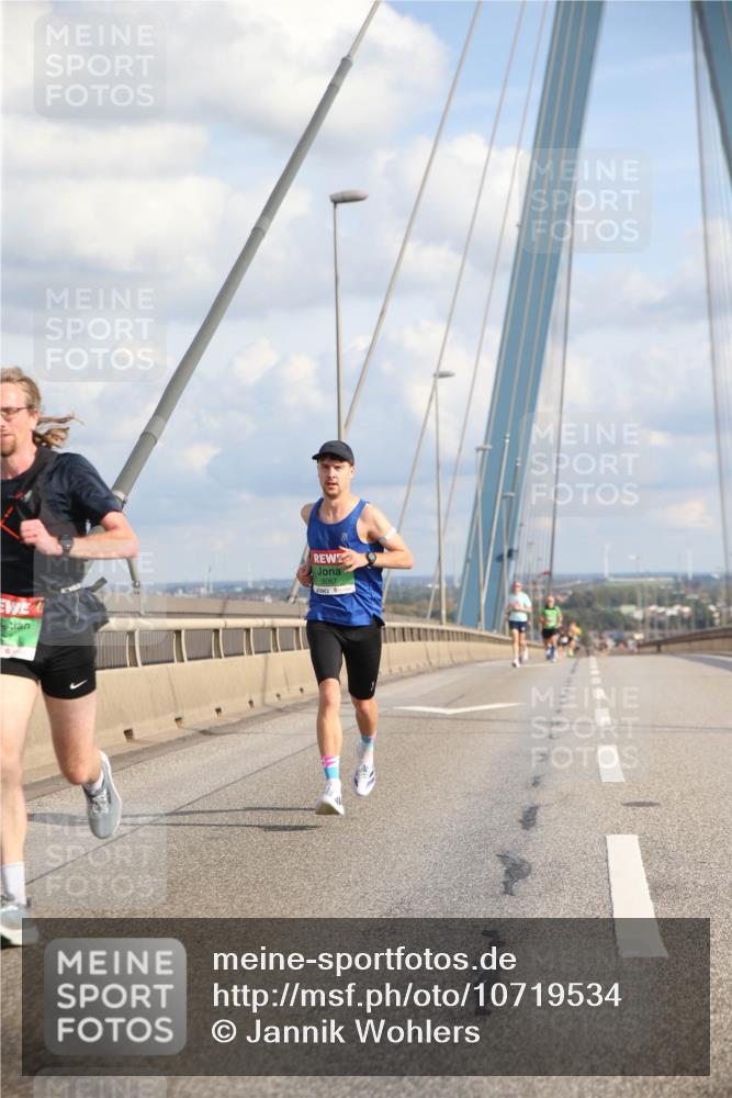 03.10.2026 - Köhlbrandbrückenlauf Jannik Wohlers http://msf.ph/oto/10719534 03.10.2026 15:18:16 Position 1 8067 meine-sportfotos.de