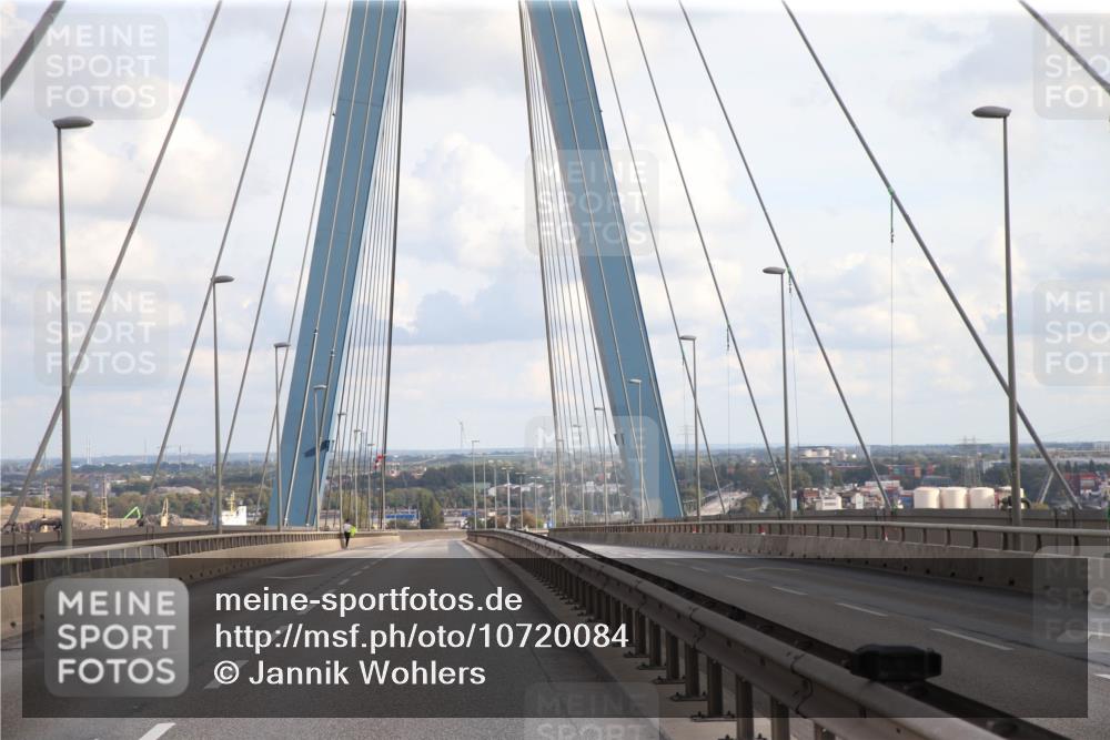 03.10.2026 - Köhlbrandbrückenlauf Jannik Wohlers http://msf.ph/oto/10720084 03.10.2026 14:52:28 Position 1  meine-sportfotos.de