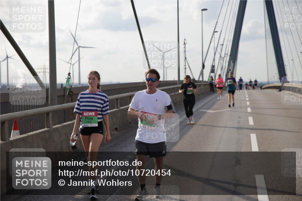 03.10.2026 - Köhlbrandbrückenlauf Jannik Wohlers http://msf.ph/oto/10720454 03.10.2026 16:11:28 Position 2 7463, 7460 meine-sportfotos.de