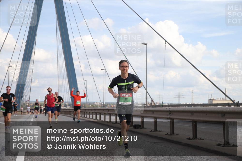 03.10.2026 - Köhlbrandbrückenlauf Jannik Wohlers http://msf.ph/oto/10721210 03.10.2026 15:22:02 Position 1 8291 meine-sportfotos.de