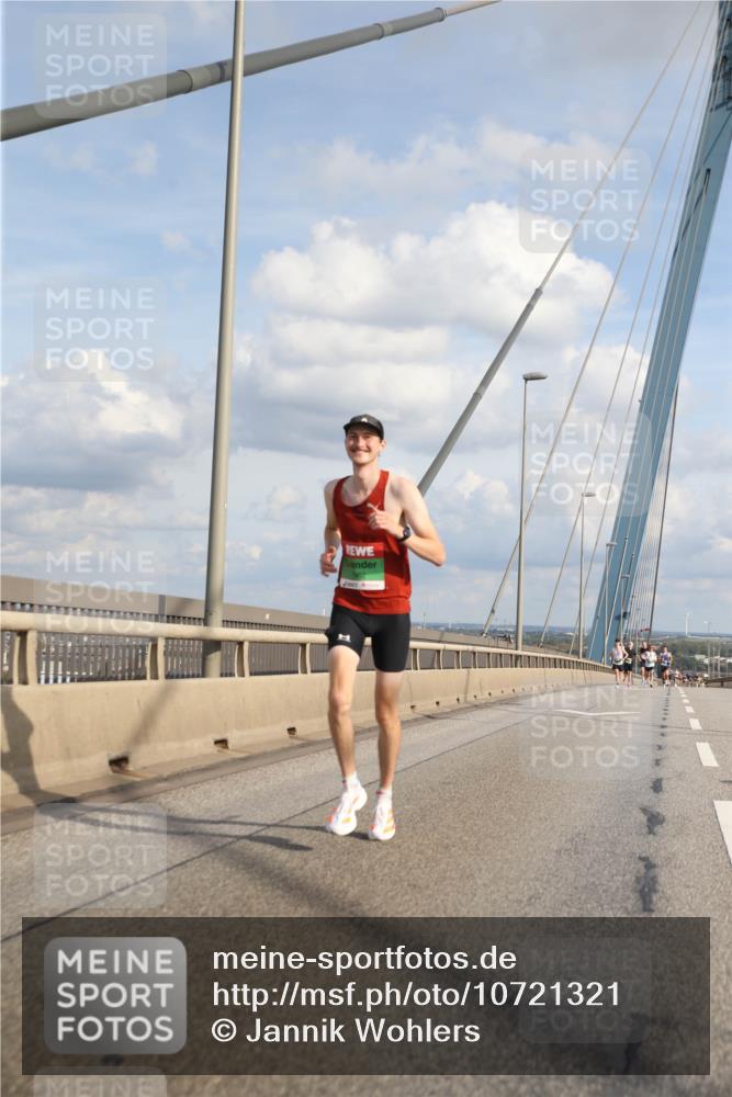 03.10.2026 - Köhlbrandbrückenlauf Jannik Wohlers http://msf.ph/oto/10721321 03.10.2026 15:17:45 Position 1  meine-sportfotos.de