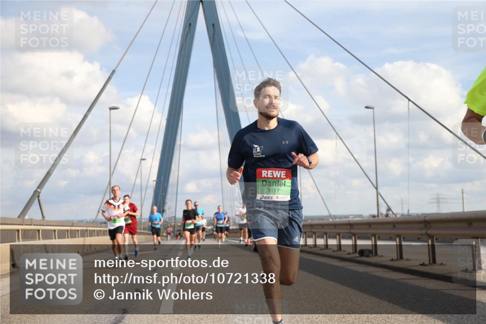 03.10.2026 - Köhlbrandbrückenlauf Jannik Wohlers http://msf.ph/oto/10721338 03.10.2026 15:20:38 Position 1 21, 8117 meine-sportfotos.de