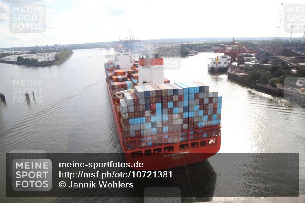 03.10.2026 - Köhlbrandbrückenlauf Jannik Wohlers http://msf.ph/oto/10721381 03.10.2026 15:06:50 Position 1  meine-sportfotos.de