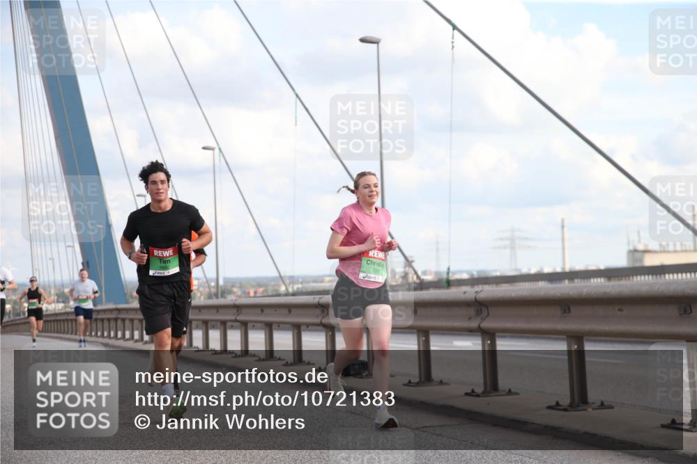 03.10.2026 - Köhlbrandbrückenlauf Jannik Wohlers http://msf.ph/oto/10721383 03.10.2026 15:21:53 Position 1 8602, 7897 meine-sportfotos.de