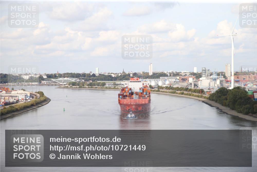 03.10.2026 - Köhlbrandbrückenlauf Jannik Wohlers http://msf.ph/oto/10721449 03.10.2026 15:01:55 Position 1  meine-sportfotos.de