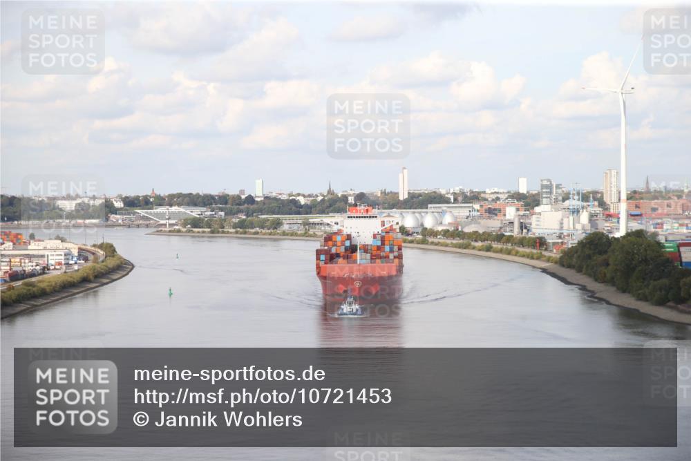 03.10.2026 - Köhlbrandbrückenlauf Jannik Wohlers http://msf.ph/oto/10721453 03.10.2026 15:01:55 Position 1  meine-sportfotos.de