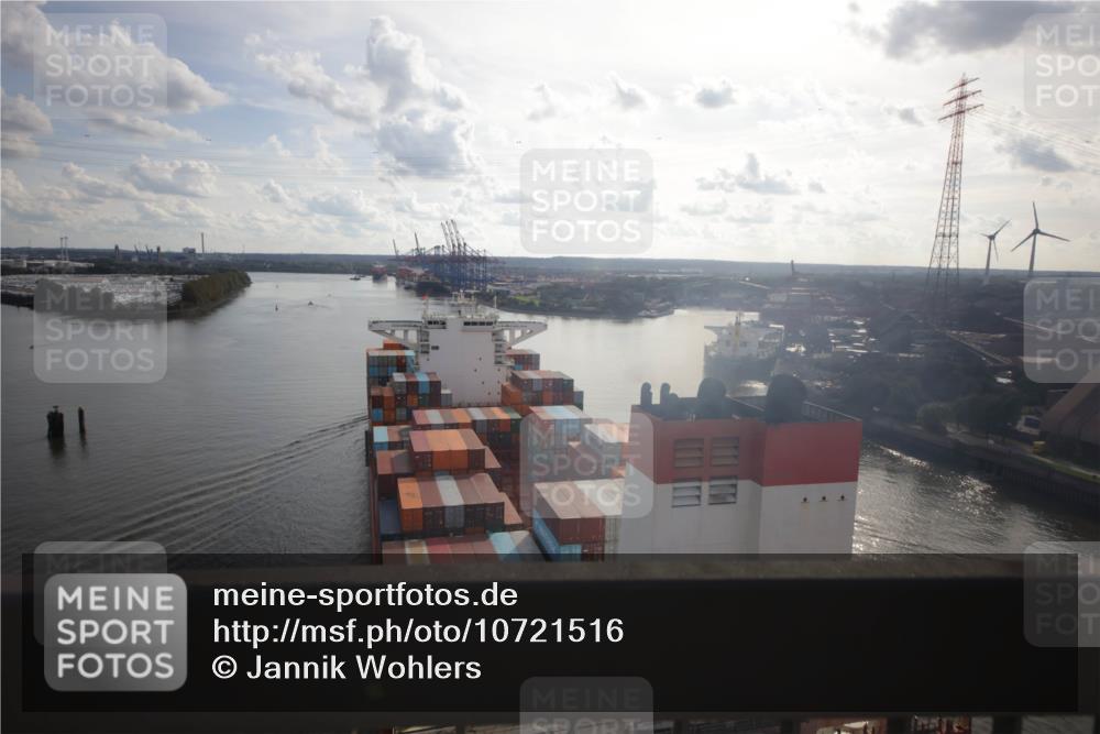 03.10.2026 - Köhlbrandbrückenlauf Jannik Wohlers http://msf.ph/oto/10721516 03.10.2026 15:06:15 Position 1  meine-sportfotos.de
