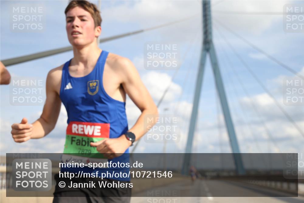 03.10.2026 - Köhlbrandbrückenlauf Jannik Wohlers http://msf.ph/oto/10721546 03.10.2026 15:18:00 Position 1 7879 meine-sportfotos.de