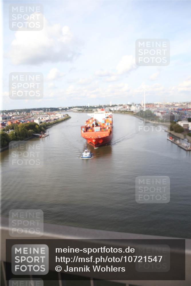 03.10.2026 - Köhlbrandbrückenlauf Jannik Wohlers http://msf.ph/oto/10721547 03.10.2026 15:03:45 Position 1  meine-sportfotos.de