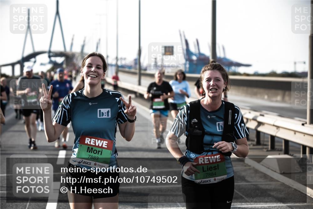 03.10.2026 - Köhlbrandbrückenlauf H.Heesch http://msf.ph/oto/10749502 03.10.2026 16:13:12 Position 3 7883, 7884 meine-sportfotos.de