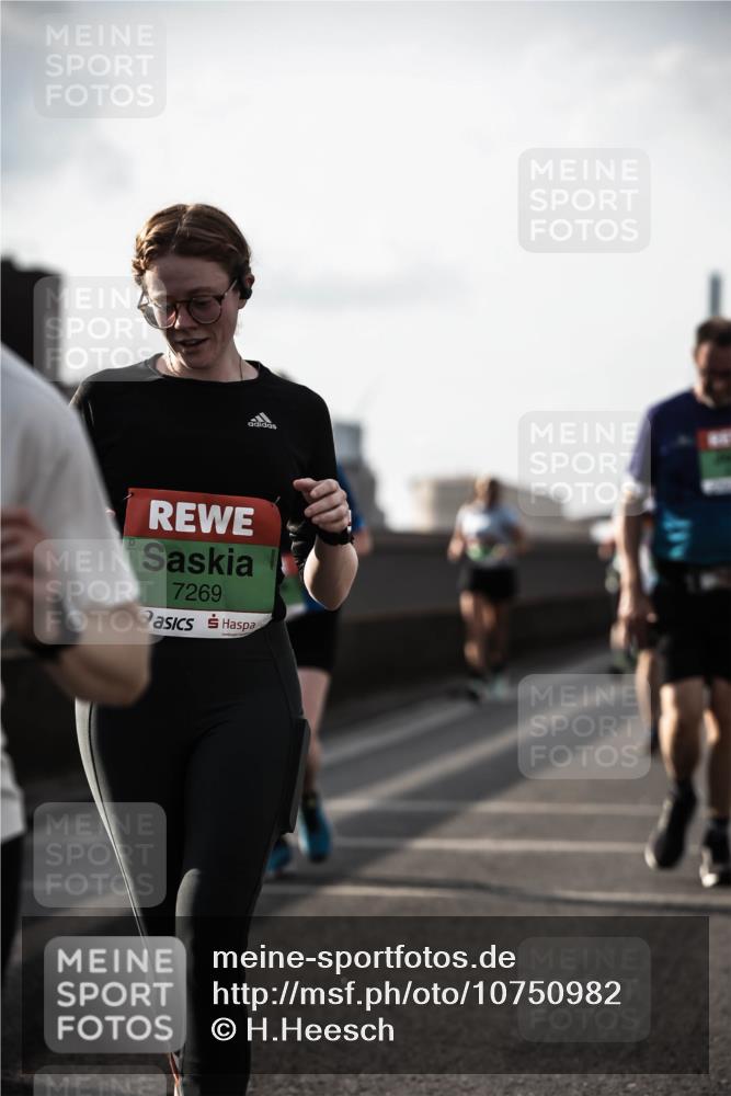 03.10.2026 - Köhlbrandbrückenlauf H.Heesch http://msf.ph/oto/10750982 03.10.2026 16:08:31 Position 3 7269 meine-sportfotos.de