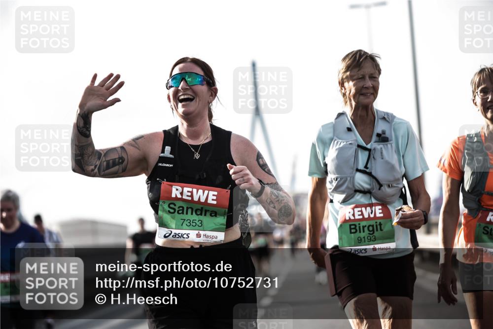 03.10.2026 - Köhlbrandbrückenlauf H.Heesch http://msf.ph/oto/10752731 03.10.2026 16:15:39 Position 3 7353, 9193 meine-sportfotos.de