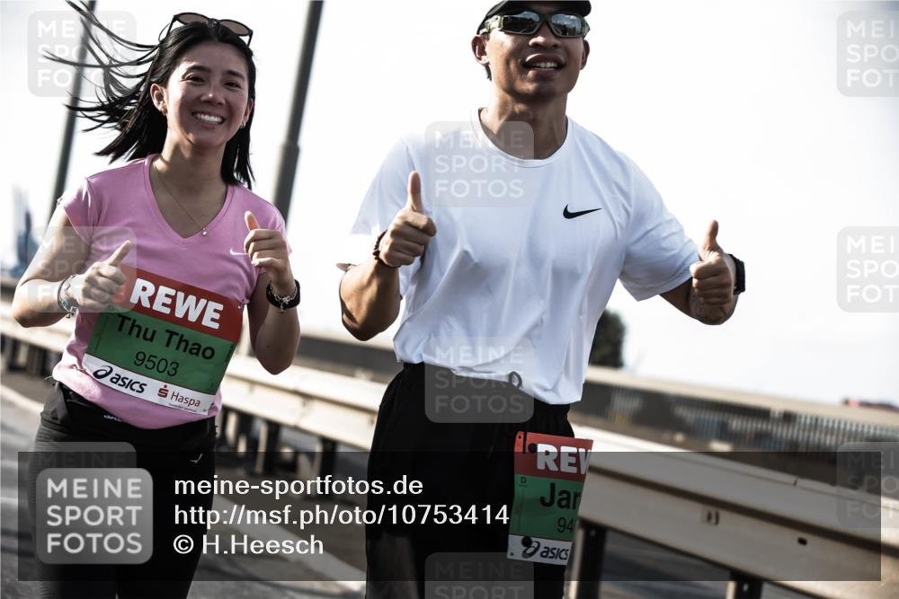 03.10.2026 - Köhlbrandbrückenlauf H.Heesch http://msf.ph/oto/10753414 03.10.2026 16:15:58 Position 3 9503, 94 meine-sportfotos.de