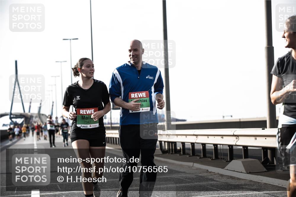 03.10.2026 - Köhlbrandbrückenlauf H.Heesch http://msf.ph/oto/10756565 03.10.2026 16:17:30 Position 3 7347 meine-sportfotos.de