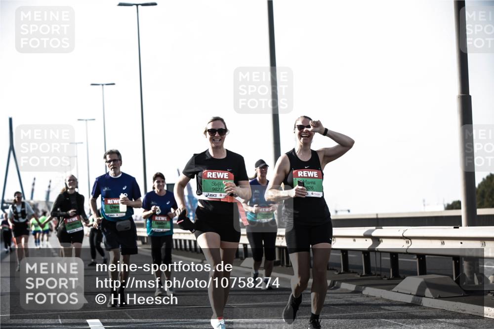 03.10.2026 - Köhlbrandbrückenlauf H.Heesch http://msf.ph/oto/10758274 03.10.2026 16:18:45 Position 3 9827, 826 meine-sportfotos.de