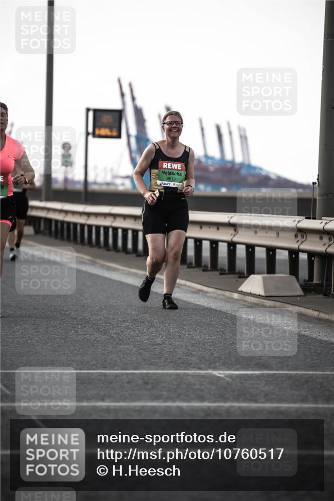 03.10.2026 - Köhlbrandbrückenlauf H.Heesch http://msf.ph/oto/10760517 03.10.2026 16:19:41 Position 3 014, 9617, 0 meine-sportfotos.de