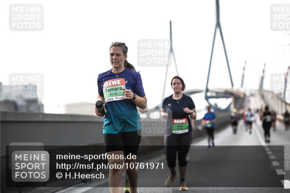03.10.2026 - Köhlbrandbrückenlauf H.Heesch http://msf.ph/oto/10761971 03.10.2026 16:21:00 Position 3 9516 meine-sportfotos.de