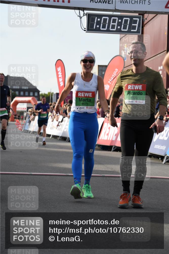 03.10.2026 - Köhlbrandbrückenlauf LenaG. http://msf.ph/oto/10762330 03.10.2026 16:08:03 Ziel 8290, 8302, 8305, 8571, 9710, 9809 meine-sportfotos.de