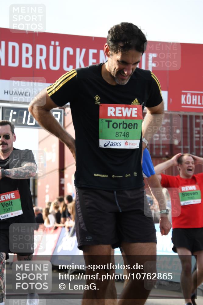 03.10.2026 - Köhlbrandbrückenlauf LenaG. http://msf.ph/oto/10762865 03.10.2026 16:10:39 Ziel 7037, 7053, 7663, 8164, 8446, 8748, 9708 meine-sportfotos.de