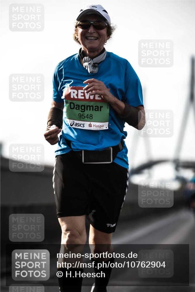 03.10.2026 - Köhlbrandbrückenlauf H.Heesch http://msf.ph/oto/10762904 03.10.2026 16:22:19 Position 3 9548 meine-sportfotos.de