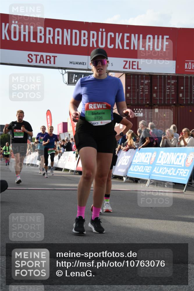 03.10.2026 - Köhlbrandbrückenlauf LenaG. http://msf.ph/oto/10763076 03.10.2026 16:11:50 Ziel 7113, 7303, 7516, 7972, 8312, 8331, 8411, 8475, 8680, 9726 meine-sportfotos.de