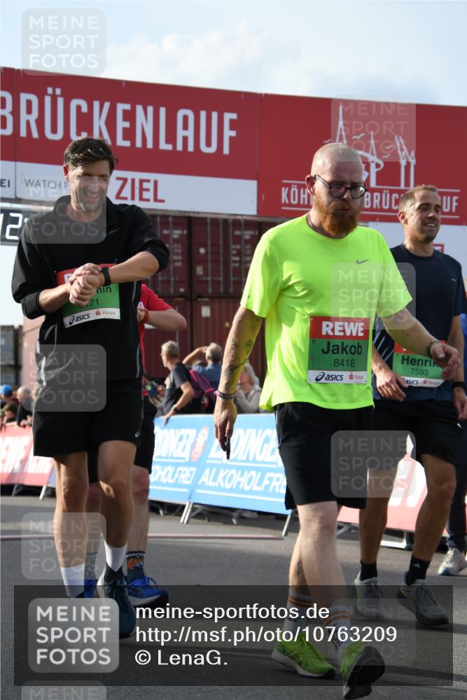 03.10.2026 - Köhlbrandbrückenlauf LenaG. http://msf.ph/oto/10763209 03.10.2026 16:12:36 Ziel 7115, 7593, 7963, 8171, 8418, 8909 meine-sportfotos.de