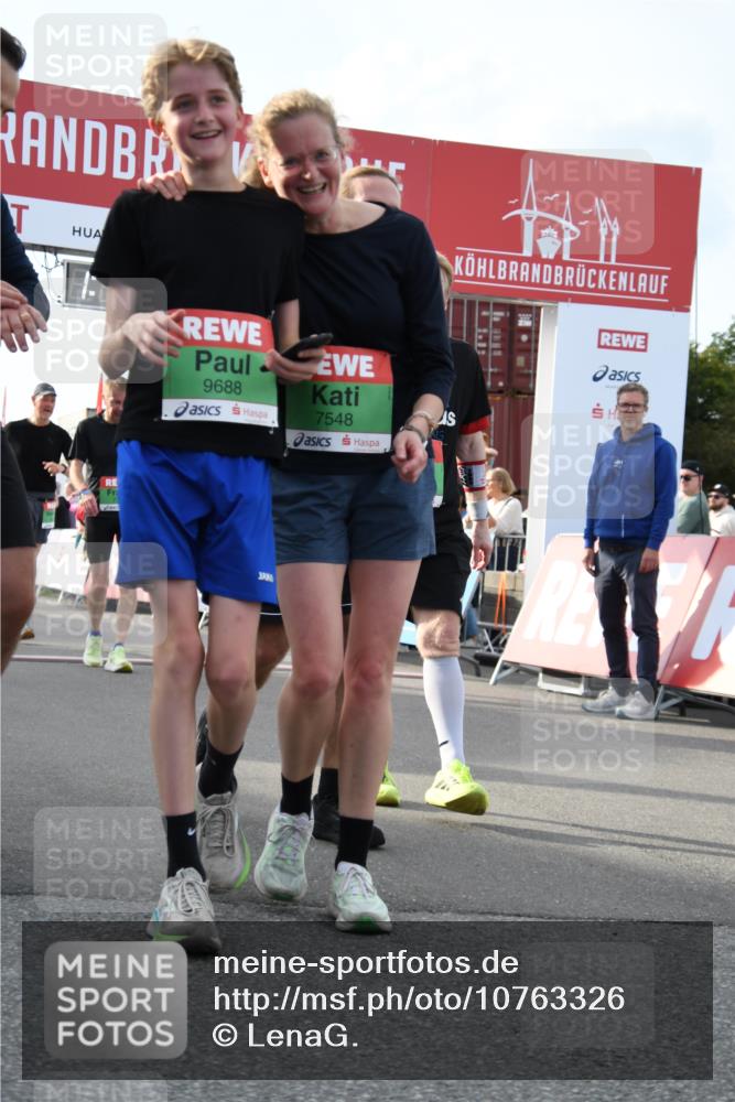 03.10.2026 - Köhlbrandbrückenlauf LenaG. http://msf.ph/oto/10763326 03.10.2026 16:13:19 Ziel 7032, 7061, 7380, 7548, 7654, 8125, 8169, 8332, 8336, 8427, 8495, 8533, 8604, 8964, 9539, 9580, 9688 meine-sportfotos.de