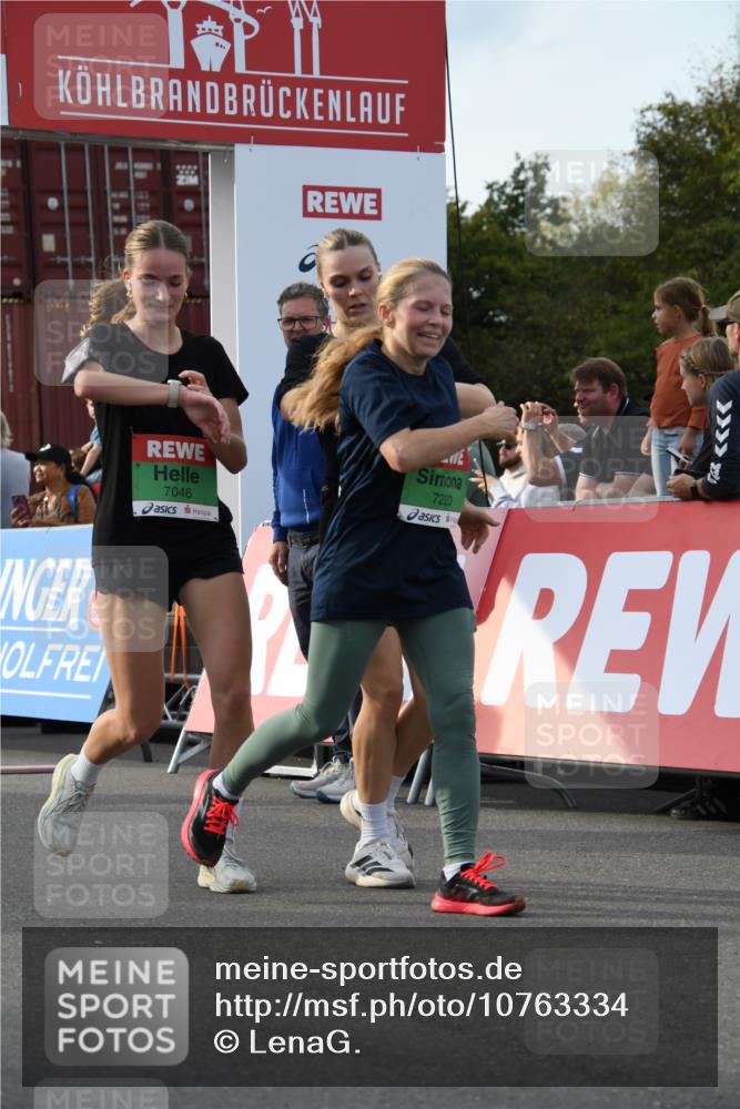 03.10.2026 - Köhlbrandbrückenlauf LenaG. http://msf.ph/oto/10763334 03.10.2026 16:13:31 Ziel 7045, 7046, 7223, 7429, 7637, 8125, 8332, 8336, 8454, 8458 meine-sportfotos.de