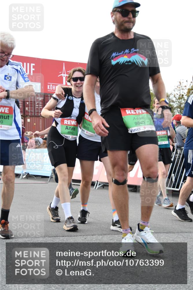 03.10.2026 - Köhlbrandbrückenlauf LenaG. http://msf.ph/oto/10763399 03.10.2026 16:15:03 Ziel 7643, 7848, 7849, 7952, 8295, 8420, 8482, 8493, 8656, 8657, 8684, 8743, 8848, 8871, 8913, 8942, 9058, 9399, 9488, 9569, 9769, 9805, 9840 meine-sportfotos.de