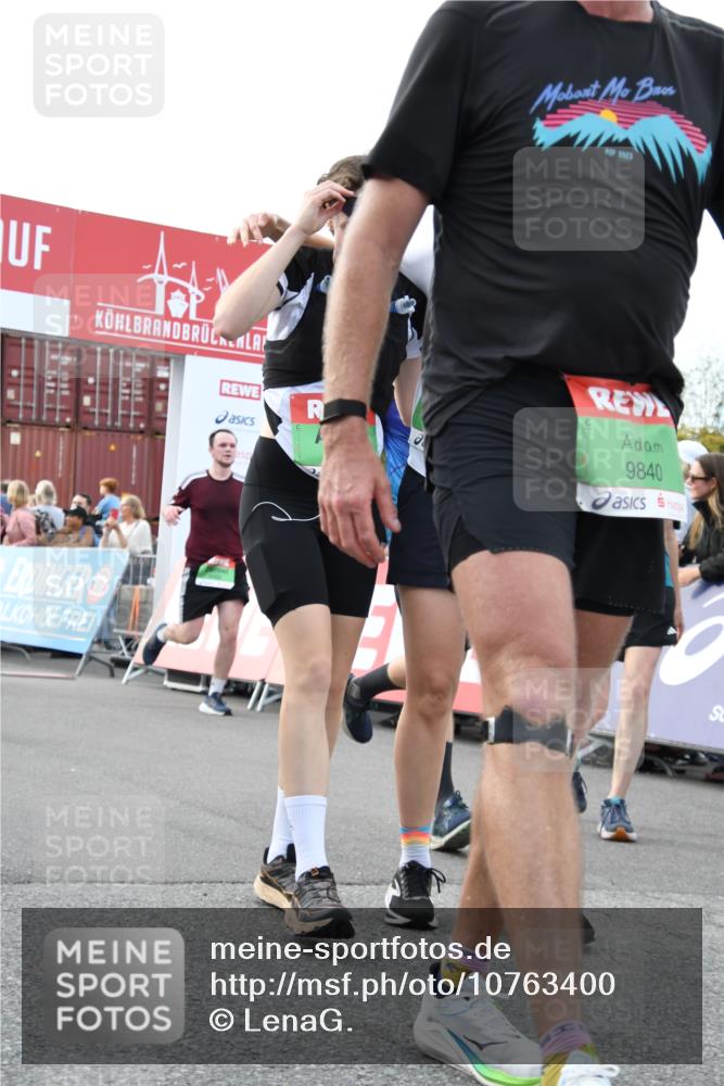 03.10.2026 - Köhlbrandbrückenlauf LenaG. http://msf.ph/oto/10763400 03.10.2026 16:15:04 Ziel 7643, 7848, 7849, 7952, 8295, 8420, 8453, 8482, 8493, 8656, 8657, 8684, 8743, 8848, 8871, 8913, 8942, 9058, 9399, 9488, 9769, 9805, 9840 meine-sportfotos.de