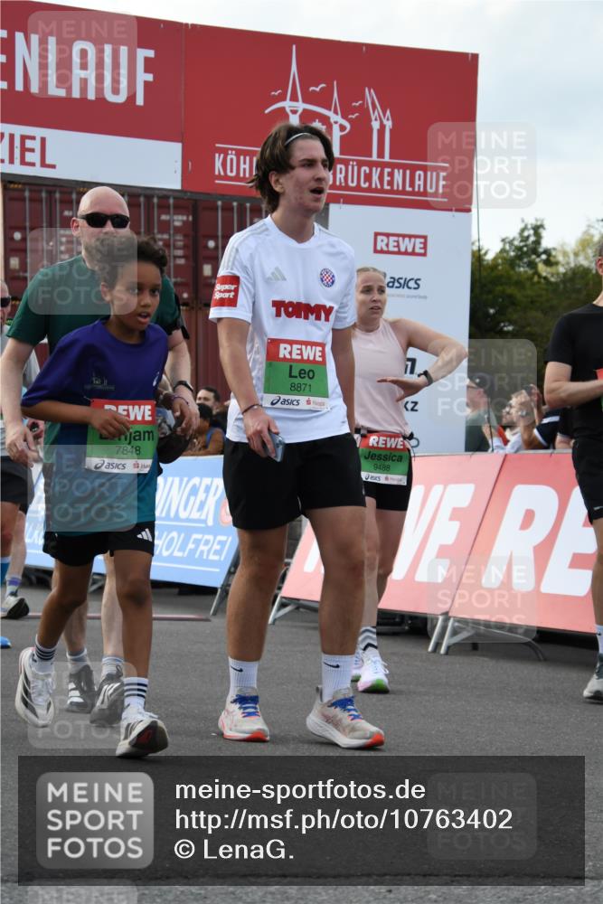 03.10.2026 - Köhlbrandbrückenlauf LenaG. http://msf.ph/oto/10763402 03.10.2026 16:15:08 Ziel 7643, 7848, 7849, 7952, 8420, 8453, 8482, 8608, 8615, 8619, 8684, 8743, 8774, 8779, 8848, 8871, 8913, 8942, 9023, 9058, 9066, 9097, 9488, 9769, 9805, 9840 meine-sportfotos.de