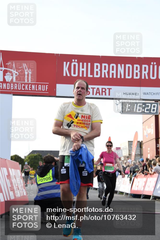 03.10.2026 - Köhlbrandbrückenlauf LenaG. http://msf.ph/oto/10763432 03.10.2026 16:16:29 Ziel 7006, 7007, 7215, 7216, 7430, 7725, 7971, 8086, 8401, 8472, 8575, 8785, 9280 meine-sportfotos.de