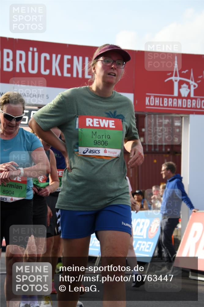 03.10.2026 - Köhlbrandbrückenlauf LenaG. http://msf.ph/oto/10763447 03.10.2026 16:17:00 Ziel 7056, 7289, 7570, 7658, 7659, 8150, 8161, 8213, 8442, 8467, 8614, 8674, 8706, 8734, 8775, 8904, 9039, 9055, 9088, 9104, 9128, 9321, 9771, 9806 meine-sportfotos.de