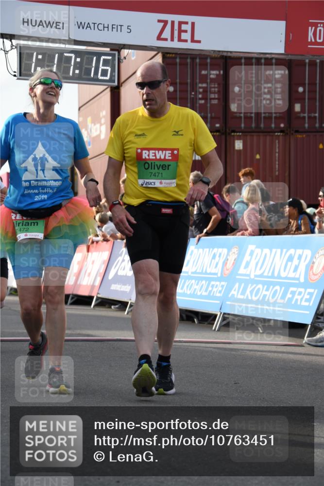 03.10.2026 - Köhlbrandbrückenlauf LenaG. http://msf.ph/oto/10763451 03.10.2026 16:17:17 Ziel 7031, 7291, 7467, 7471, 7472, 7776, 7908, 7909, 7932, 8574, 8702 meine-sportfotos.de
