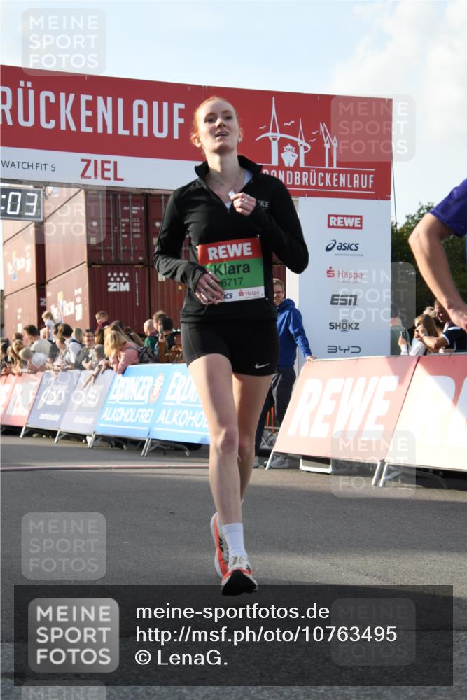03.10.2026 - Köhlbrandbrückenlauf LenaG. http://msf.ph/oto/10763495 03.10.2026 16:20:04 Ziel 7167, 7168, 7540, 7740, 8128, 8688, 8717, 8836, 8919, 8995, 9355, 9625 meine-sportfotos.de