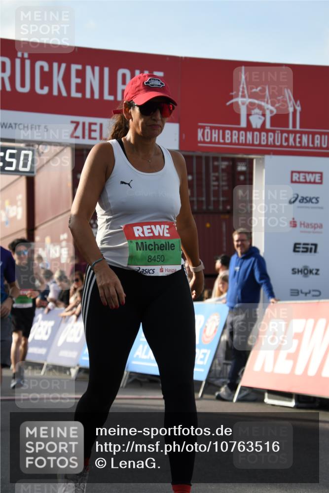 03.10.2026 - Köhlbrandbrückenlauf LenaG. http://msf.ph/oto/10763516 03.10.2026 16:20:51 Ziel 8250, 8361, 8382, 8450, 8727, 8930 meine-sportfotos.de