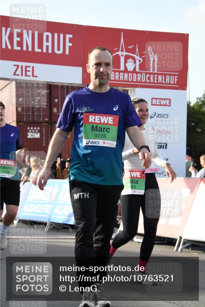 03.10.2026 - Köhlbrandbrückenlauf LenaG. http://msf.ph/oto/10763521 03.10.2026 16:21:04 Ziel 7336, 7519, 7704, 7711, 7791, 8364, 8564, 8581, 9226, 9501, 9593 meine-sportfotos.de
