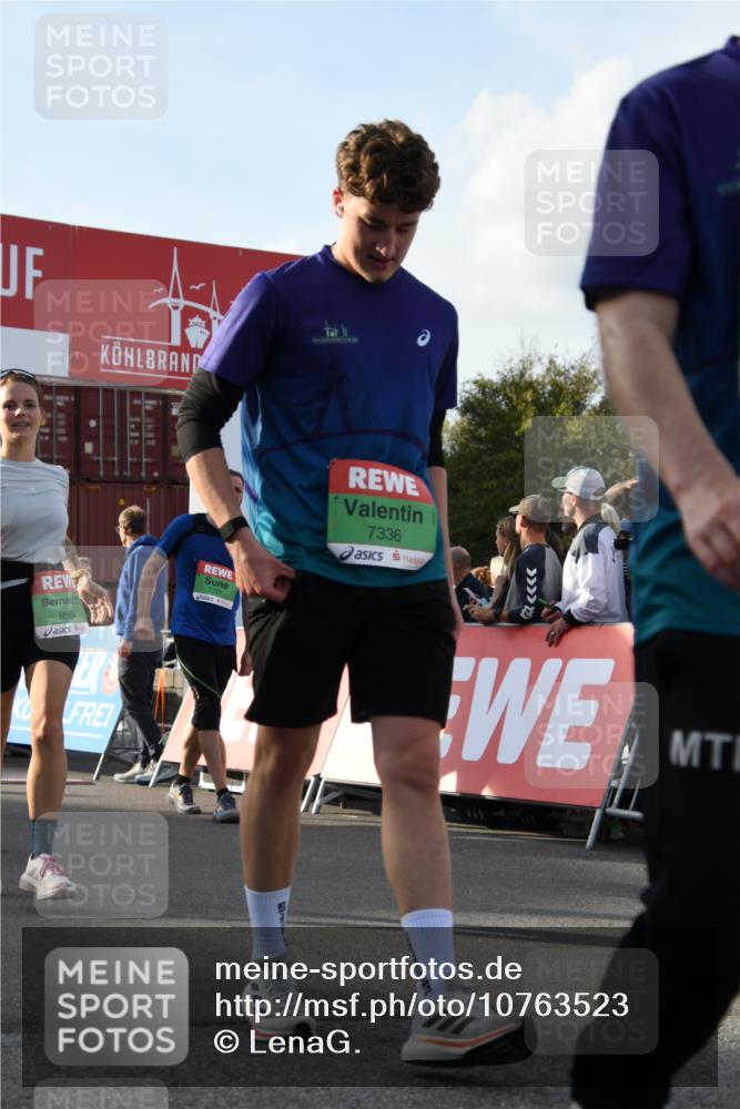 03.10.2026 - Köhlbrandbrückenlauf LenaG. http://msf.ph/oto/10763523 03.10.2026 16:21:08 Ziel 7336, 7519, 7704, 7711, 7791, 8364, 8564, 8565, 8581, 8948, 8949, 9173, 9226, 9593 meine-sportfotos.de