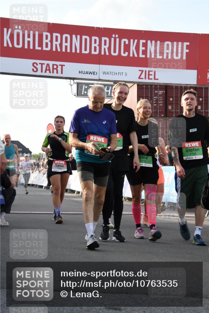 03.10.2026 - Köhlbrandbrückenlauf LenaG. http://msf.ph/oto/10763535 03.10.2026 16:21:46 Ziel 4108, 7079, 7097, 7439, 7734, 7735, 7738, 8110, 8490, 8708, 8728, 8842, 8845, 8860, 9000, 9201, 9203, 9233, 9327, 9394, 9689, 9739, 9740 meine-sportfotos.de