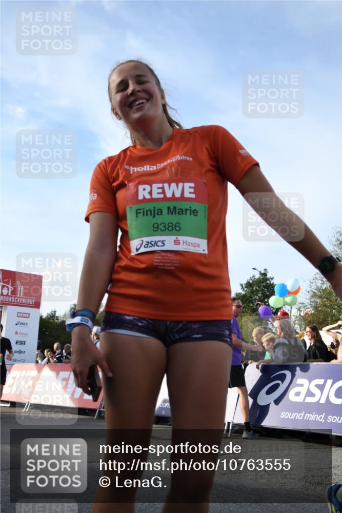 03.10.2026 - Köhlbrandbrückenlauf LenaG. http://msf.ph/oto/10763555 03.10.2026 16:22:52 Ziel 7530, 7945, 7988, 8414, 8991, 9402, 9487, 9546, 9562, 9789, 9832, 9834 meine-sportfotos.de