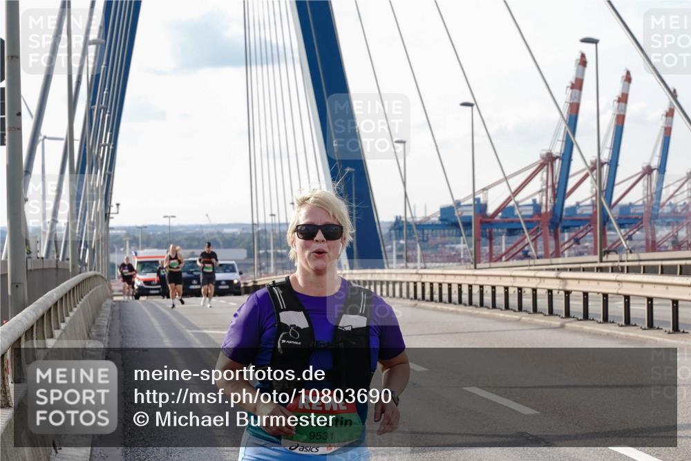 03.10.2026 - Köhlbrandbrückenlauf Michael Burmester http://msf.ph/oto/10803690 03.10.2026 16:15:32 Position 2 9531 meine-sportfotos.de