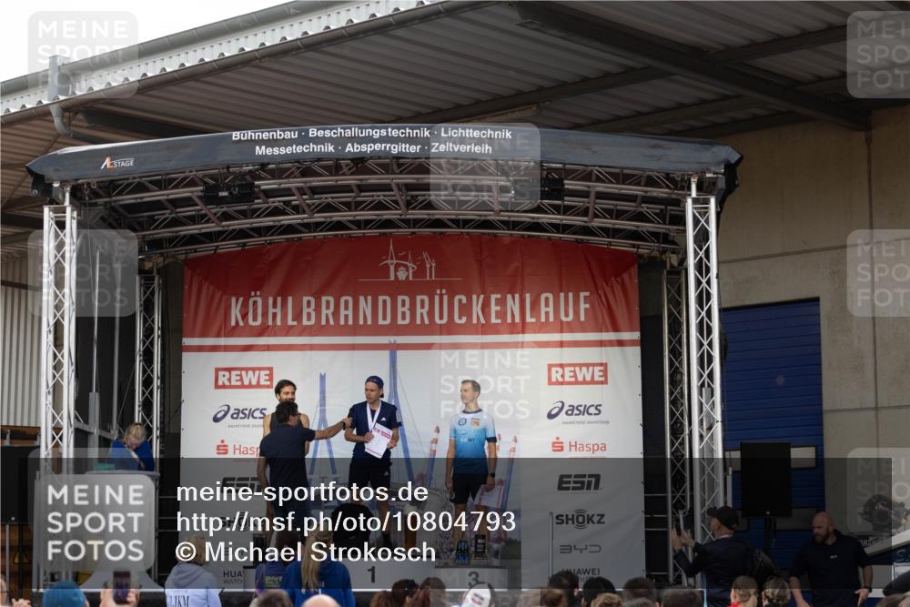 03.10.2026 - Köhlbrandbrückenlauf Michael Strokosch http://msf.ph/oto/10804793 03.10.2026 13:58:23 Position 3 34 meine-sportfotos.de