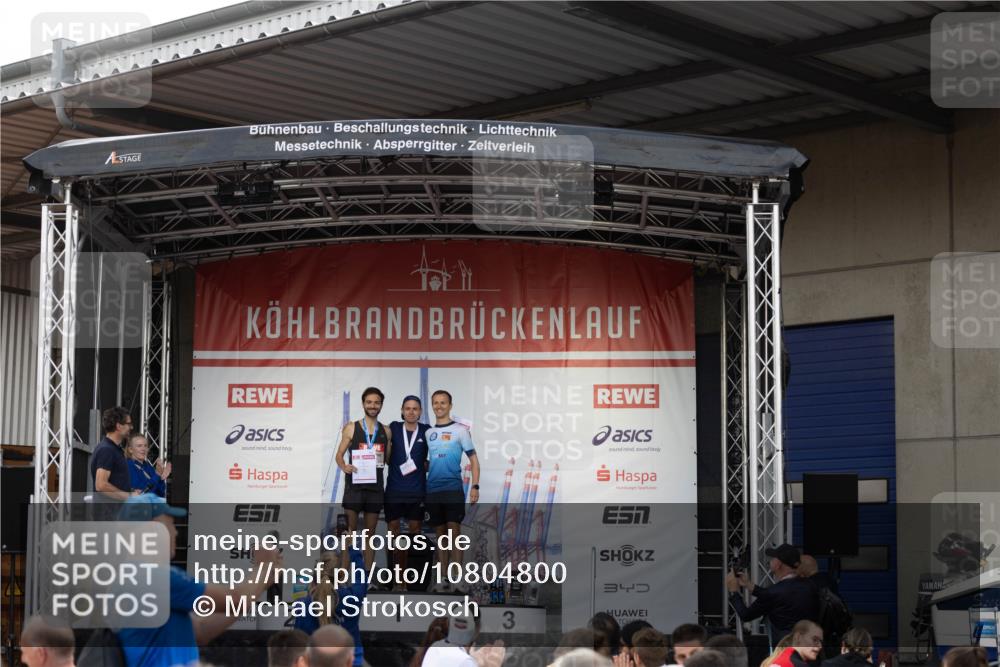 03.10.2026 - Köhlbrandbrückenlauf Michael Strokosch http://msf.ph/oto/10804800 03.10.2026 14:00:11 Position 3 444, 34, 2, 1, 3 meine-sportfotos.de