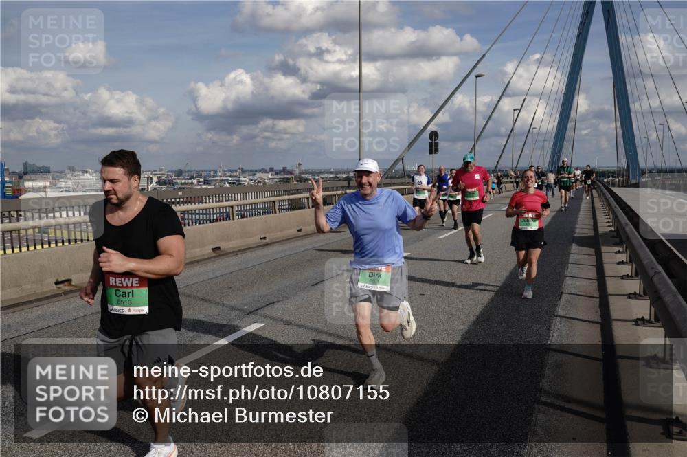 03.10.2026 - Köhlbrandbrückenlauf Michael Burmester http://msf.ph/oto/10807155 03.10.2026 15:27:48 Position 1 8513, 8601 meine-sportfotos.de
