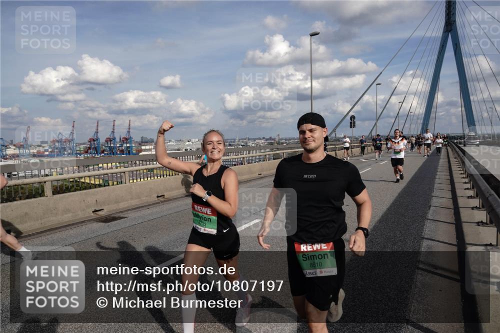 03.10.2026 - Köhlbrandbrückenlauf Michael Burmester http://msf.ph/oto/10807197 03.10.2026 15:27:59 Position 1 8712, 8510 meine-sportfotos.de