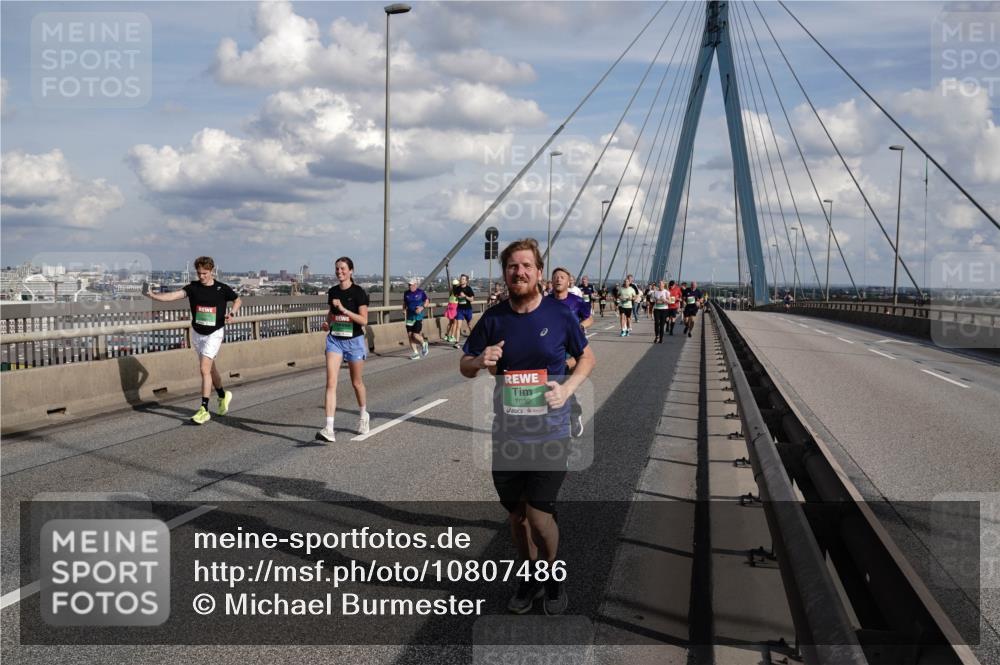 03.10.2026 - Köhlbrandbrückenlauf Michael Burmester http://msf.ph/oto/10807486 03.10.2026 15:29:25 Position 1 7532 meine-sportfotos.de